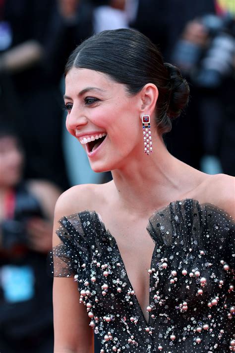 vestito prada indossato da mastronardi sul red carpet|alessandra mastronardi abito.